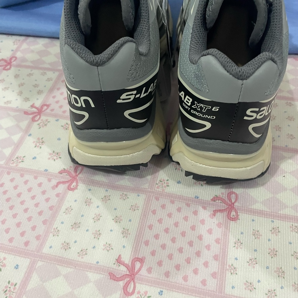 Salomon Grey and Cream Trail Running Shoes with Fastlace - Picture 9 of 9